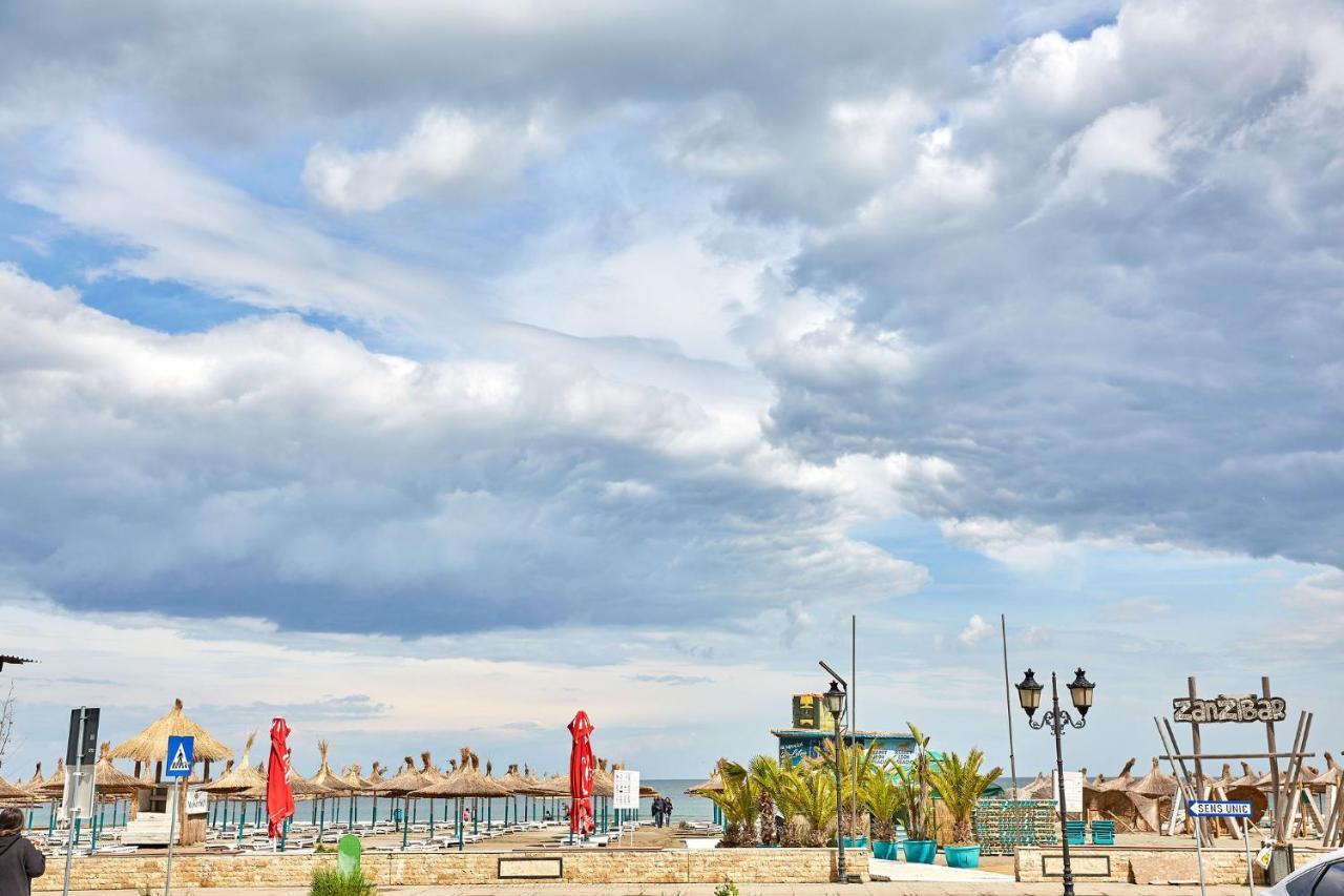 Summer Dream Beach Apartment Năvodari Екстериор снимка